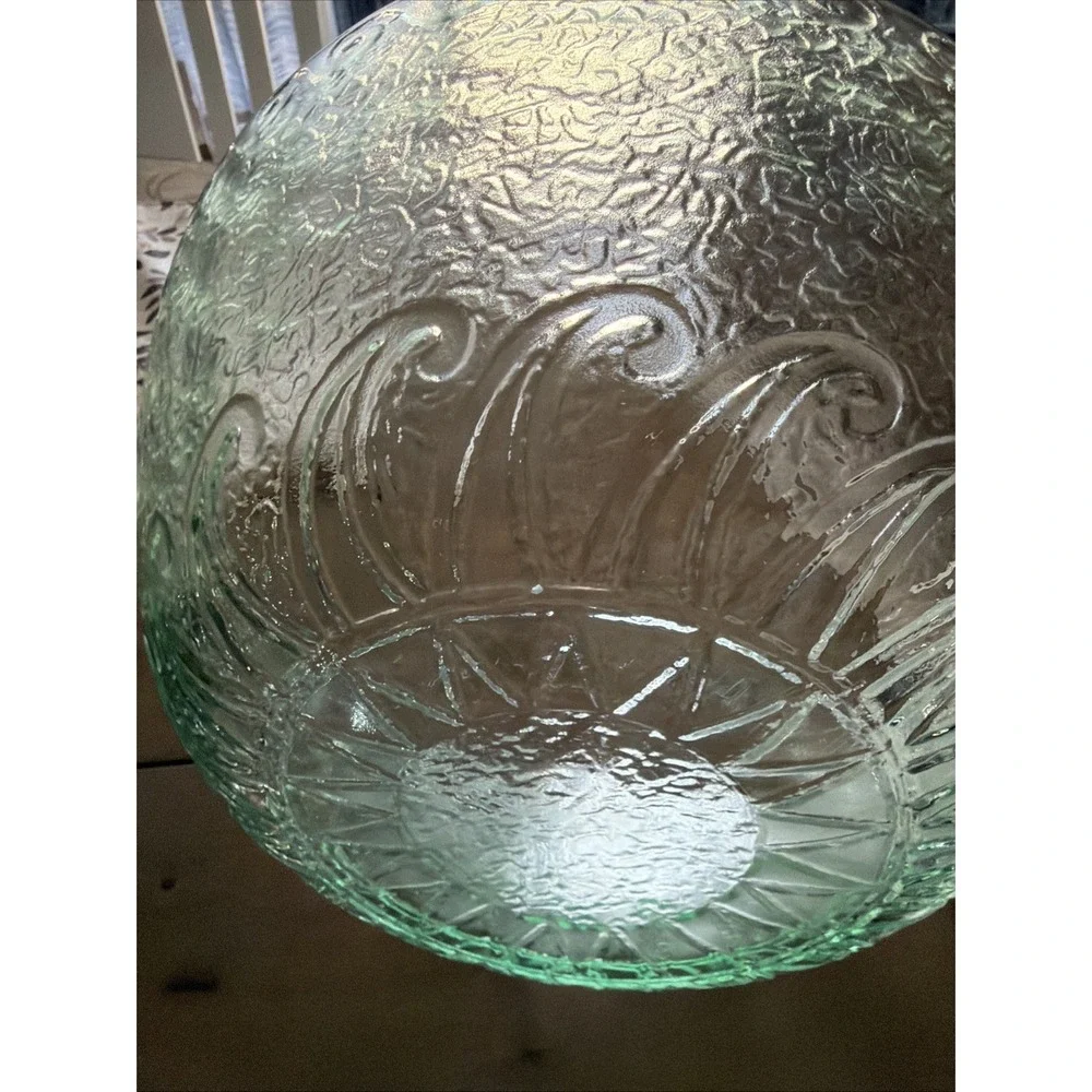 Vtg Green Translucent Glass Salad Bowl Textured Sun Waves‎ Design Celestial